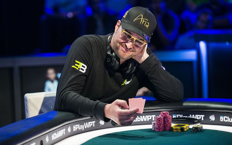 Poker Live, WPT Legends of Poker: Phil Hellmuth sfiora il suo primo titolo, secondo alle spalle di Art Papazyan. Terzo JC Tran