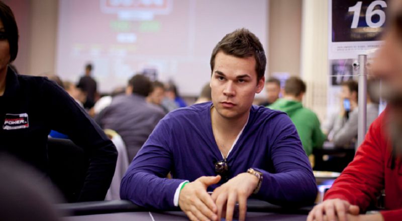 Poker high stakes: Sami Kelopuro continua a perdere, ad ottobre è già sotto di 375.000 dollari