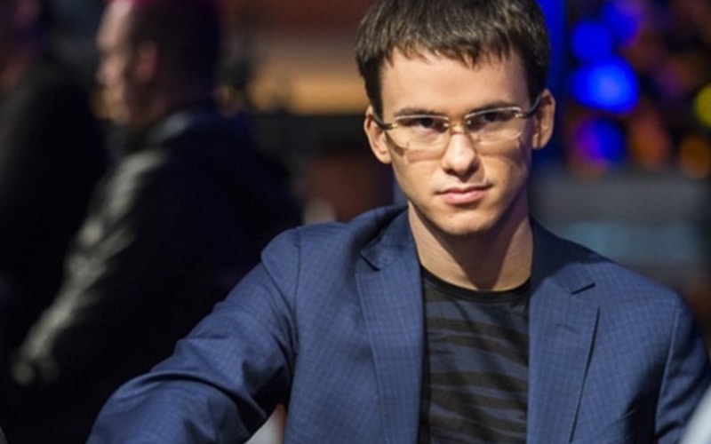 Poker high stakes 2017, Timofey Kuznetsov sempre più leader con quasi $1,6 milioni in vincite. Terzo Viktor Blom