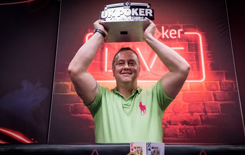 Poker live – Chris Brice vince il Main Event del PartyPoker LIVE UK Championships. Runner up Daniel Clark