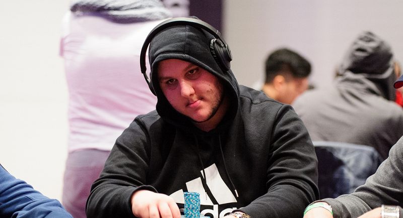 Poker online – Domenico ‘scellone9477’ Gala vince il Sunday High Roller, Mario Magistro chiude il Day 1 del Sunday Special in Top 10