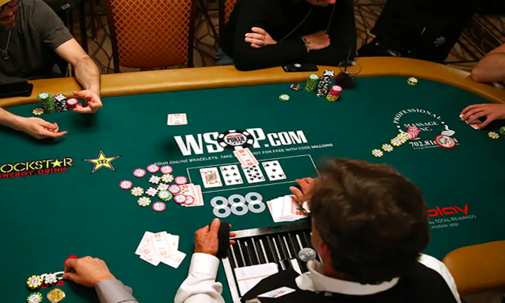 WSOP tavolo azione dealer